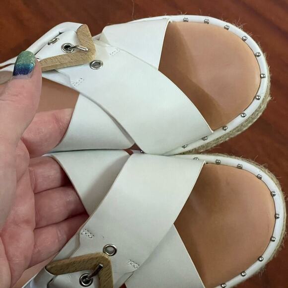 Gianni Bini White Sandals resort vacation preppy festival spring summer - Picture 6 of 14
